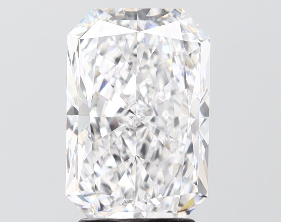 Suokko Man Made Timantit | Radiantti | 3,27 ct | E VVS2 | BC398458D