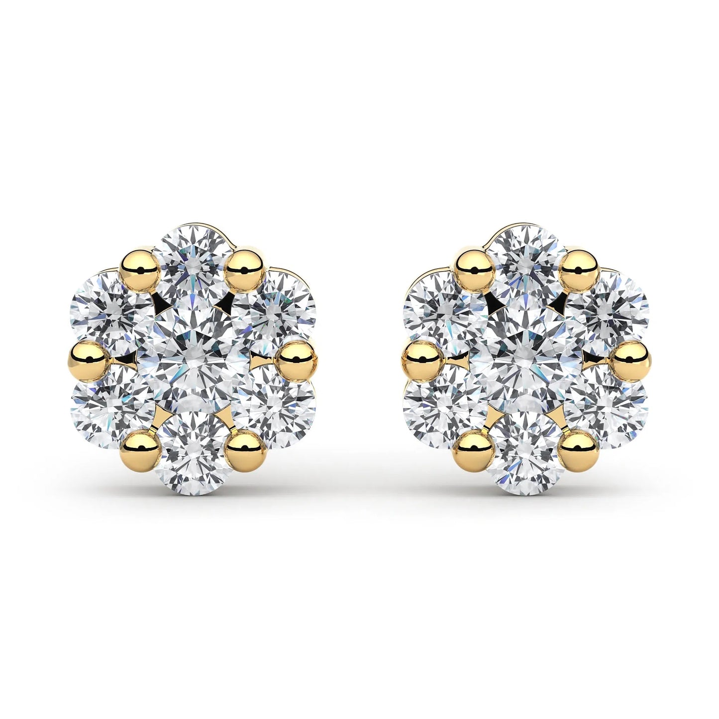 Suokko Timanttikorut -timanttikorvakorut keltakultaa, jossa istutettuna 14 timanttia. Tuotekoodi KE02060DM125