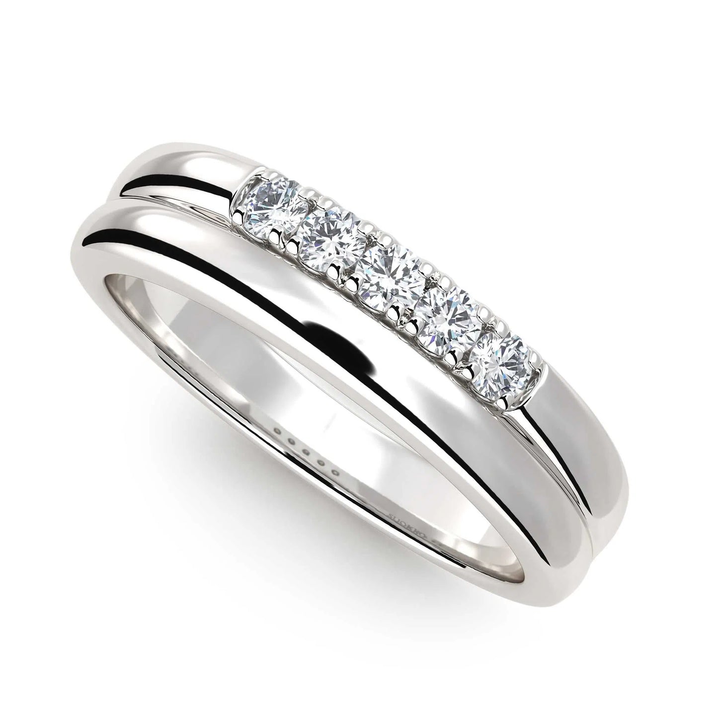 Suokko Timanttikorut -timanttisormus valkokultaa, jossa istutettuna 5 timanttia. Tuotekoodi KR09136