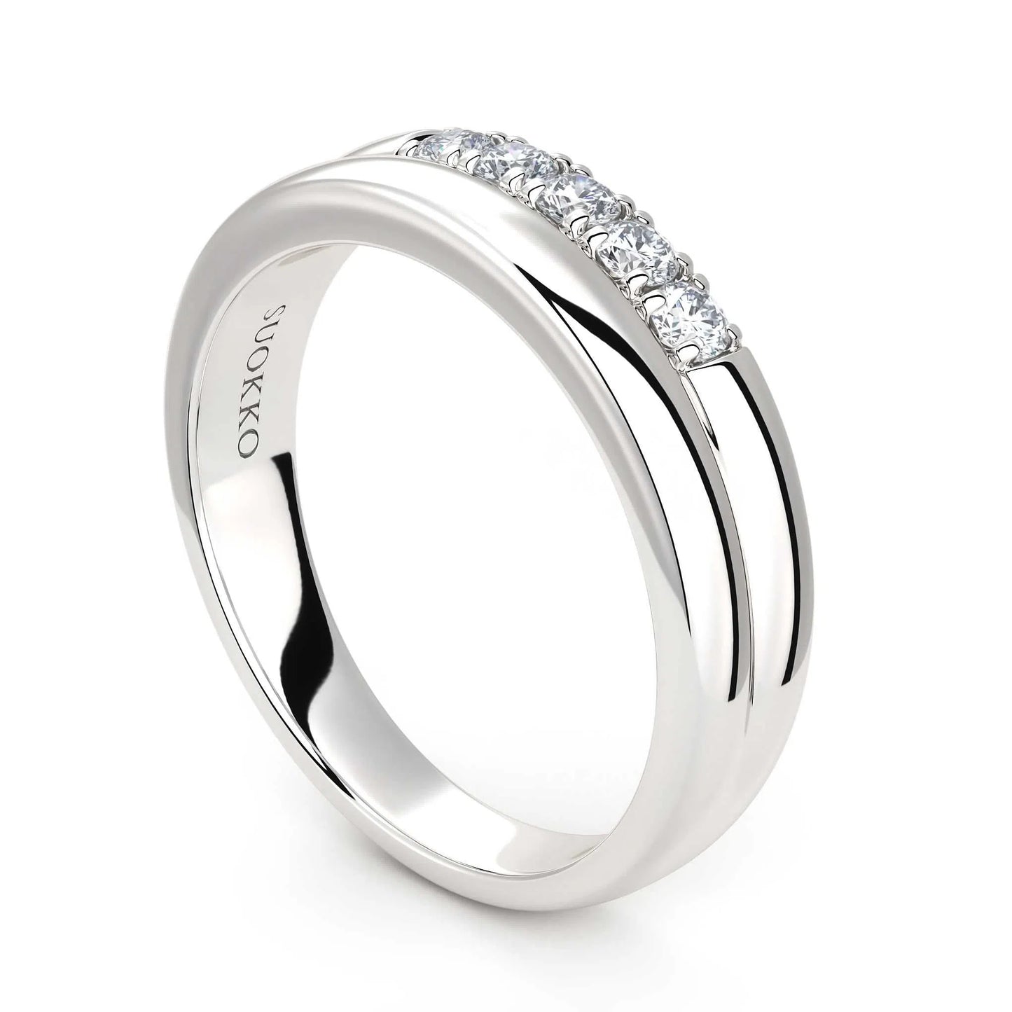 Suokko Timanttikorut -timanttisormus valkokultaa, jossa istutettuna 5 timanttia. Tuotekoodi KR09136