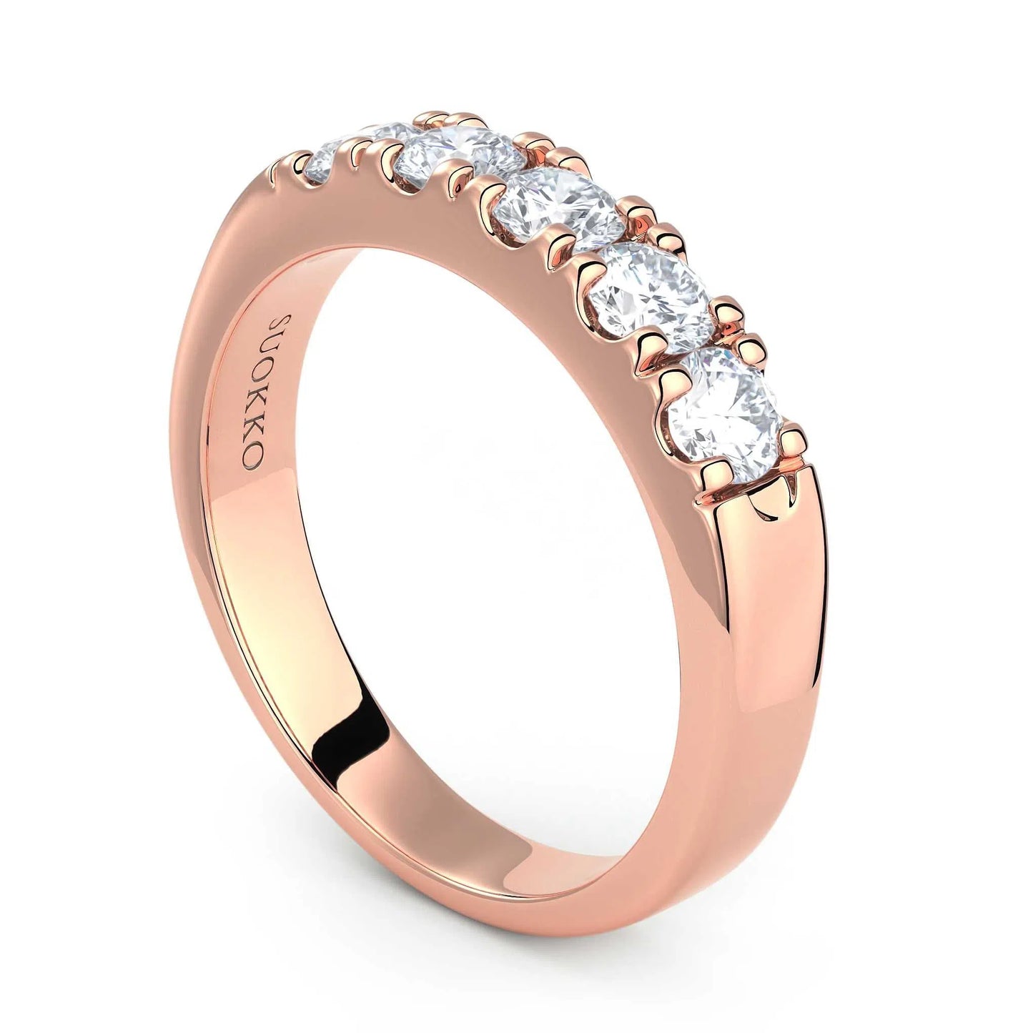 Suokko Timanttikorut -timanttisormus rosakultaa, jossa istutettuna 5 timanttia. Tuotekoodi KR09173