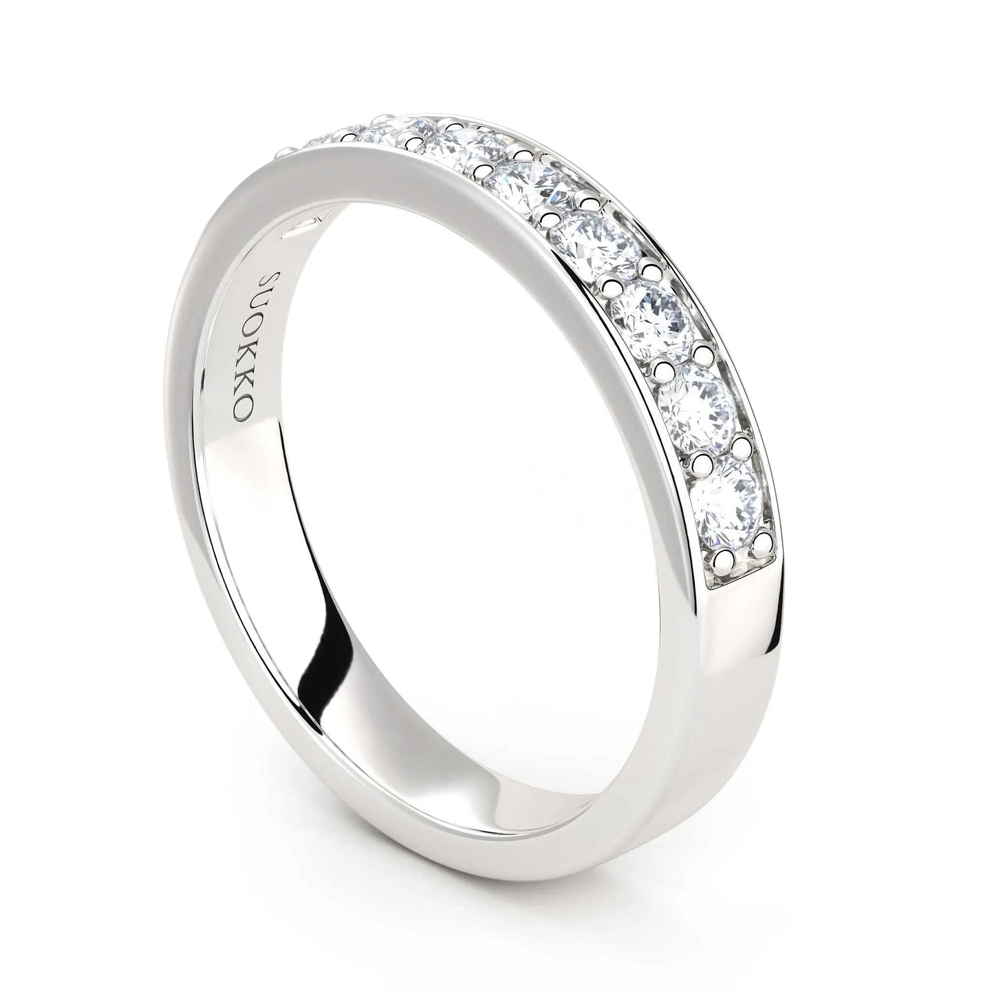 Suokko Timanttikorut -timanttisormus valkokultaa, jossa istutettuna 9 timanttia. Tuotekoodi KR10590A5