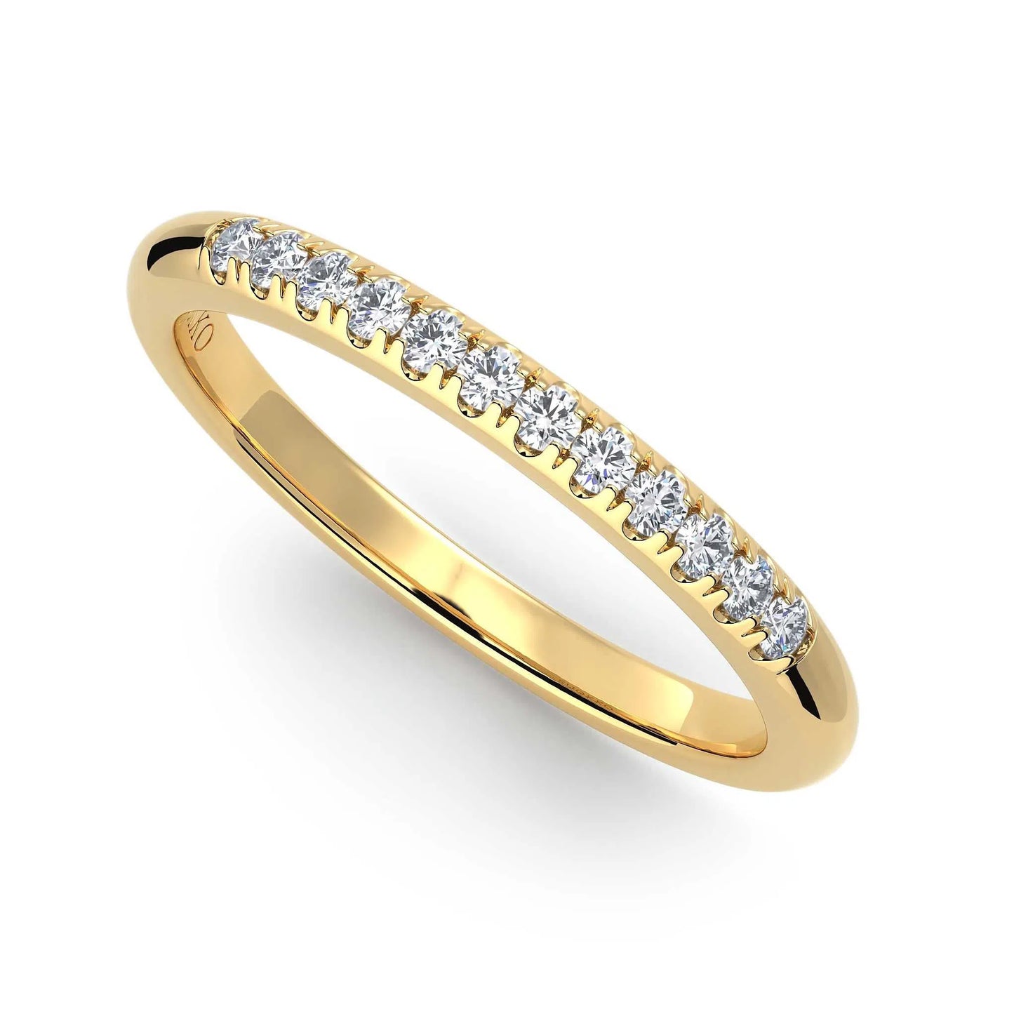 Suokko Timanttikorut -timanttisormus keltakultaa, jossa istutettuna 12 timanttia. Tuotekoodi KR13620B35A