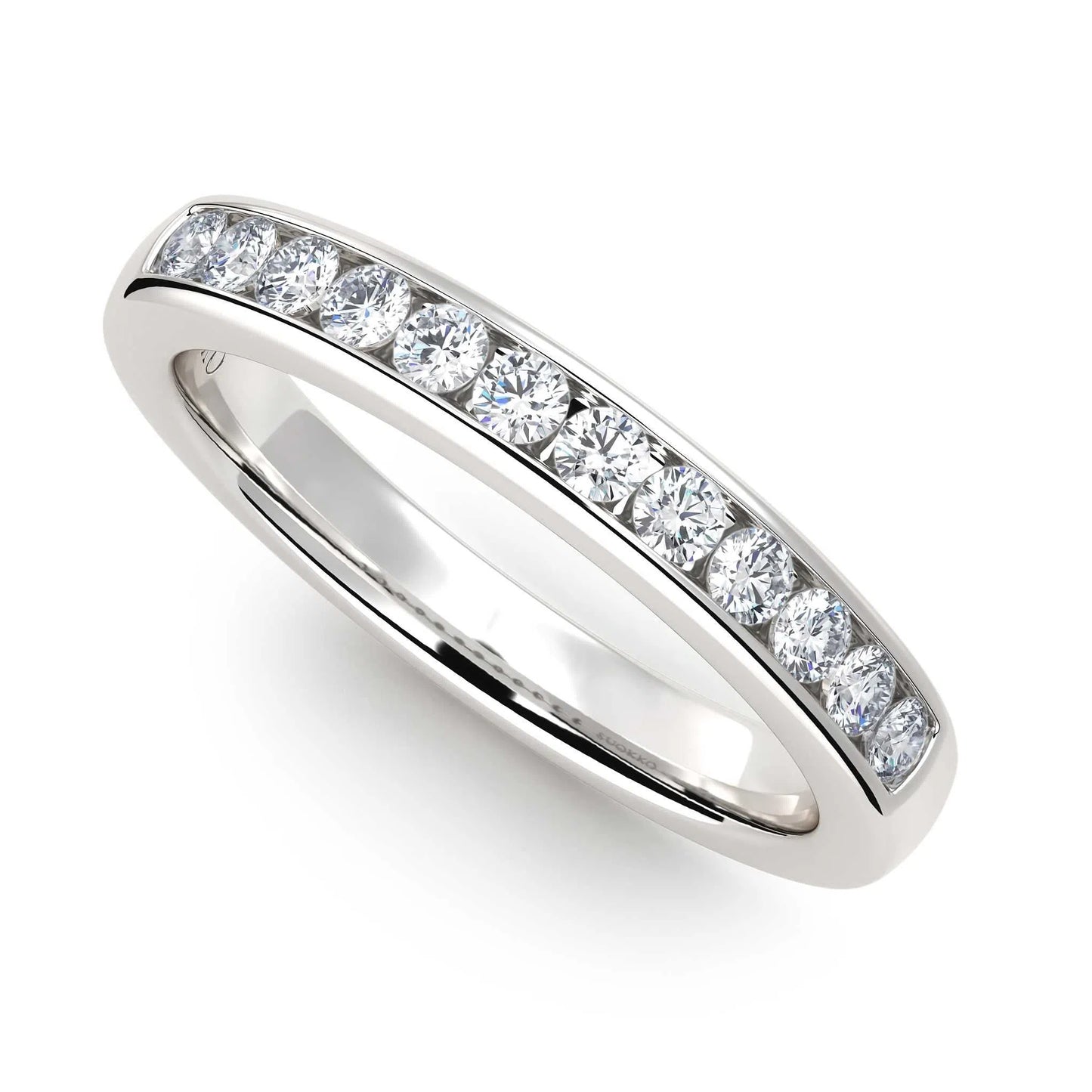 Suokko Timanttikorut -timanttisormus valkokultaa, jossa istutettuna 12 timanttia. Tuotekoodi KR14686B1