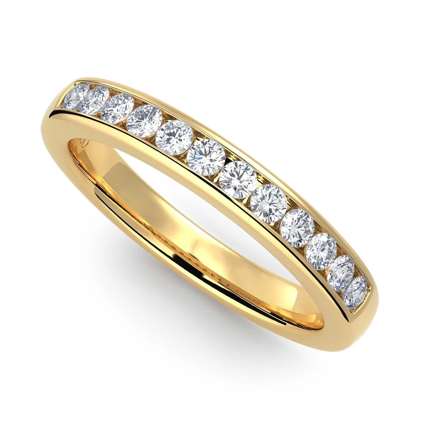 Suokko Timanttikorut -timanttisormus keltakultaa, jossa istutettuna 12 timanttia. Tuotekoodi KR14686B1