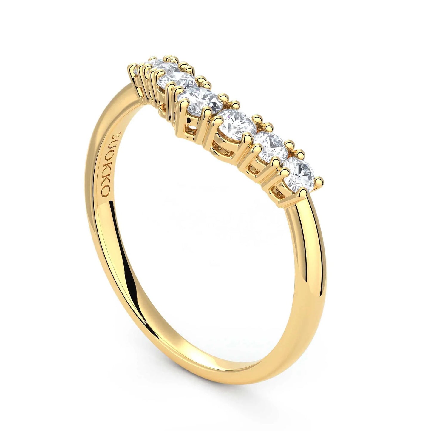 Suokko Timanttikorut -timanttisormus keltakultaa, jossa istutettuna 7 timanttia. Tuotekoodi KR18131B80A