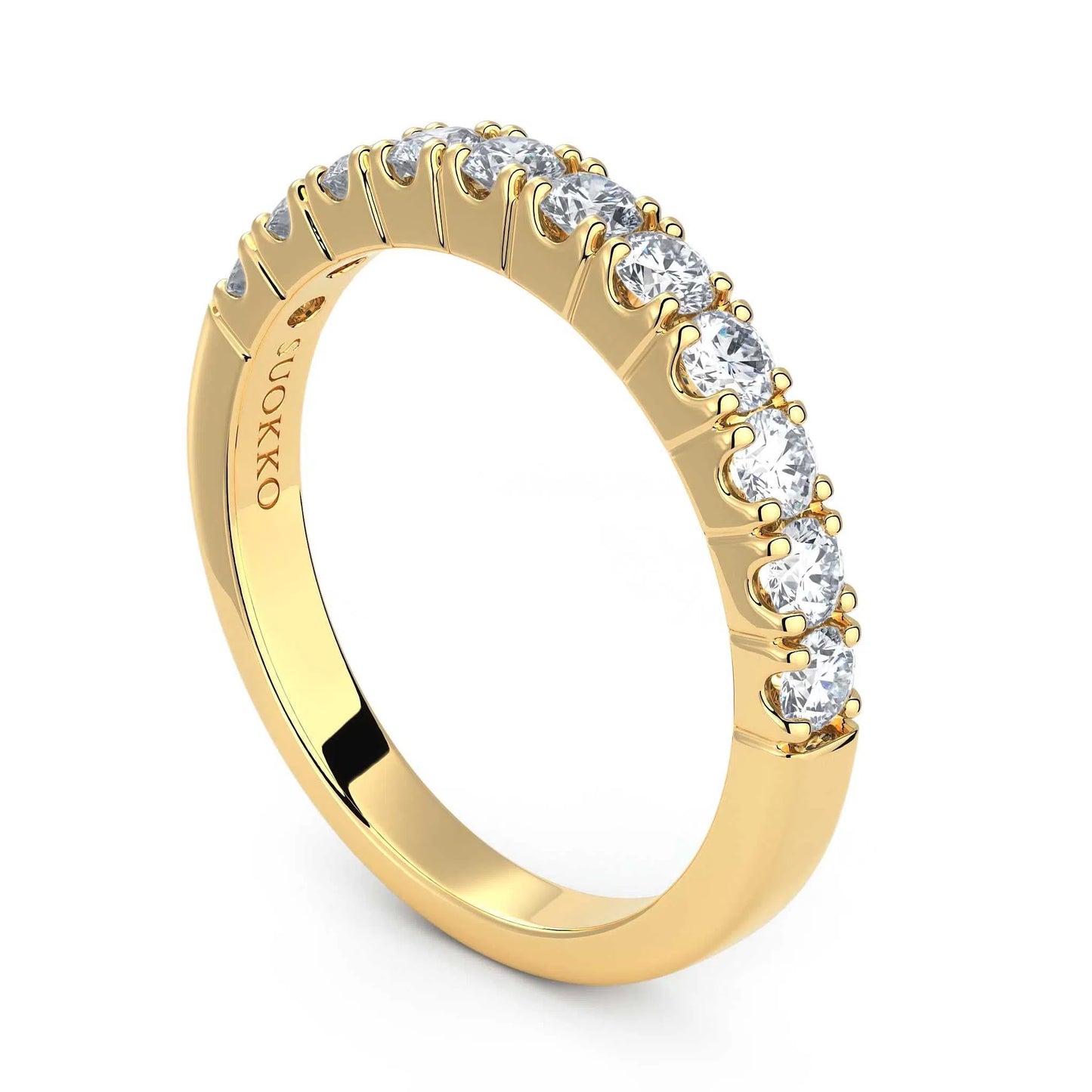 Suokko Timanttikorut -timanttisormus keltakultaa, jossa istutettuna 11 timanttia. Tuotekoodi KR18132B65