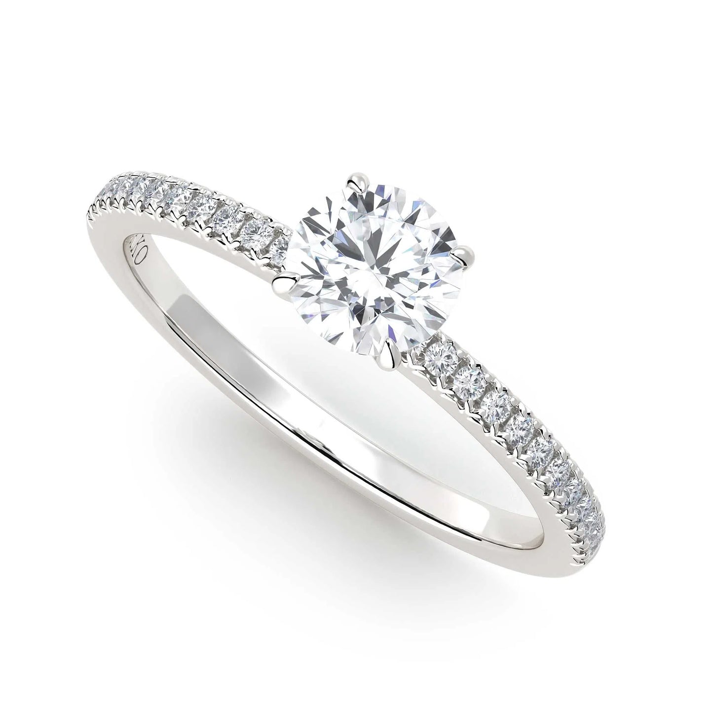 Suokko Timanttikorut -timanttisormus valkokultaa, jossa istutettuna 25 timanttia. Tuotekoodi KR19039BR50