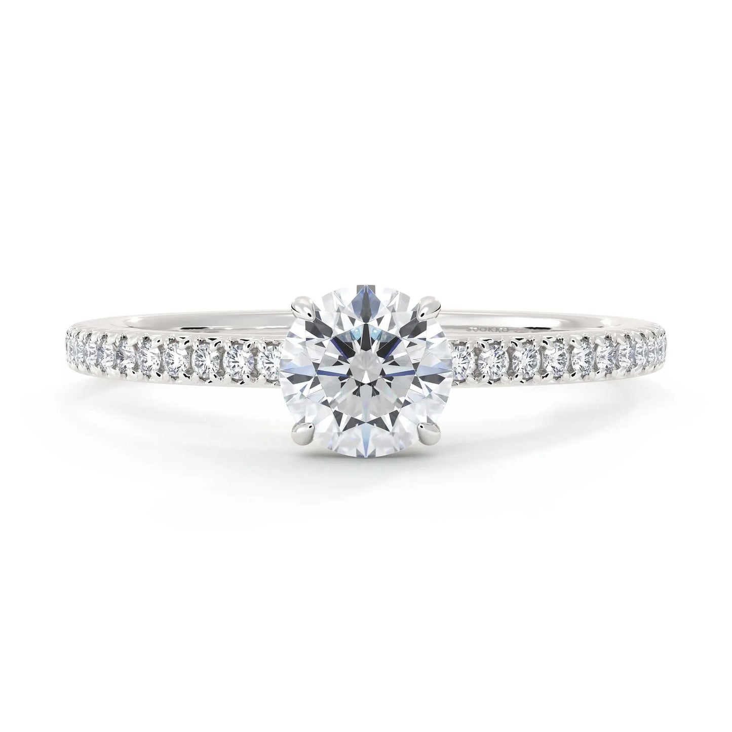 Suokko Timanttikorut -timanttisormus valkokultaa, jossa istutettuna 25 timanttia. Tuotekoodi KR19039BR50