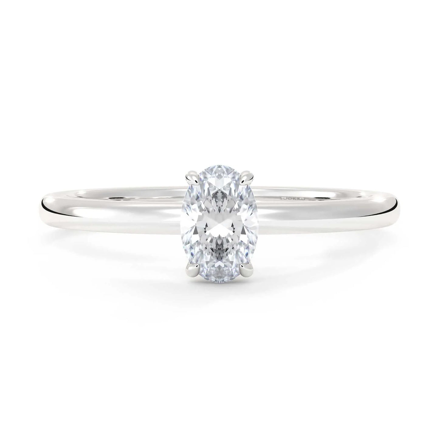 Suokko Timanttikorut -timanttisormus valkokultaa, jossa istutettuna yksi timantti. Tuotekoodi KR19041OV50