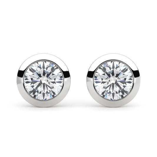 Suokko Timanttikorut -timanttikorvakorut valkokultaa, jossa istutettuna 2 timanttia. Tuotekoodi KE07336BR40