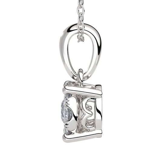 Suokko Timanttikorut -riipus valkokultaa, jossa istutettuna 9 timanttia. Tuotekoodi KP04868DM125