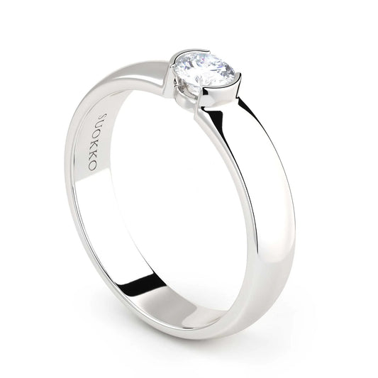 Suokko Timanttikorut -timanttisormus valkokultaa, jossa istutettuna yksi timantti. Tuotekoodi KR09149BR23