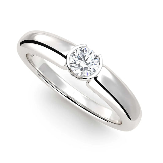 Suokko Timanttikorut -timanttisormus valkokultaa, jossa istutettuna yksi timantti. Tuotekoodi KR09166BR23