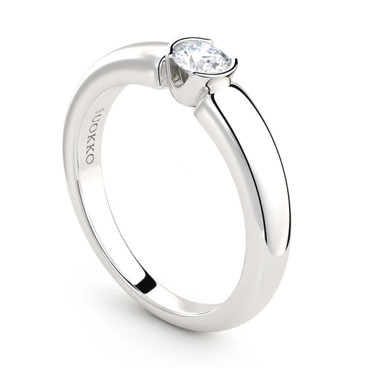 Suokko Timanttikorut -timanttisormus valkokultaa, jossa istutettuna yksi timantti. Tuotekoodi KR09166BR23