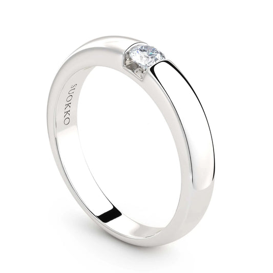 Suokko Timanttikorut -timanttisormus valkokultaa, jossa istutettuna yksi timantti. Tuotekoodi KR09167BR15A