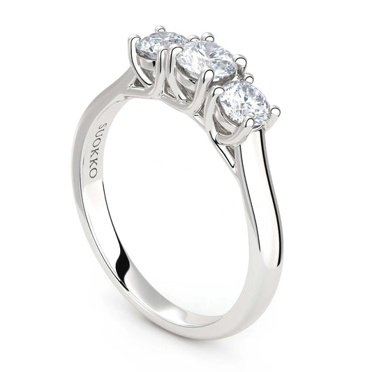 Suokko Timanttikorut -timanttisormus valkokultaa, jossa istutettuna 3 timanttia. Tuotekoodi KR18445BR30