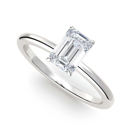 Suokko Timanttikorut -timanttisormus valkokultaa, jossa istutettuna yksi timantti. Tuotekoodi KR19040EC75