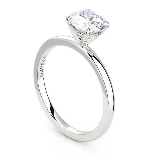 Suokko Timanttikorut -timanttisormus valkokultaa, jossa istutettuna yksi timantti. Tuotekoodi KR19042BR100