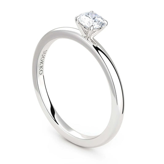 Suokko Timanttikorut -timanttisormus valkokultaa, jossa istutettuna yksi timantti. Tuotekoodi KR19042BR30
