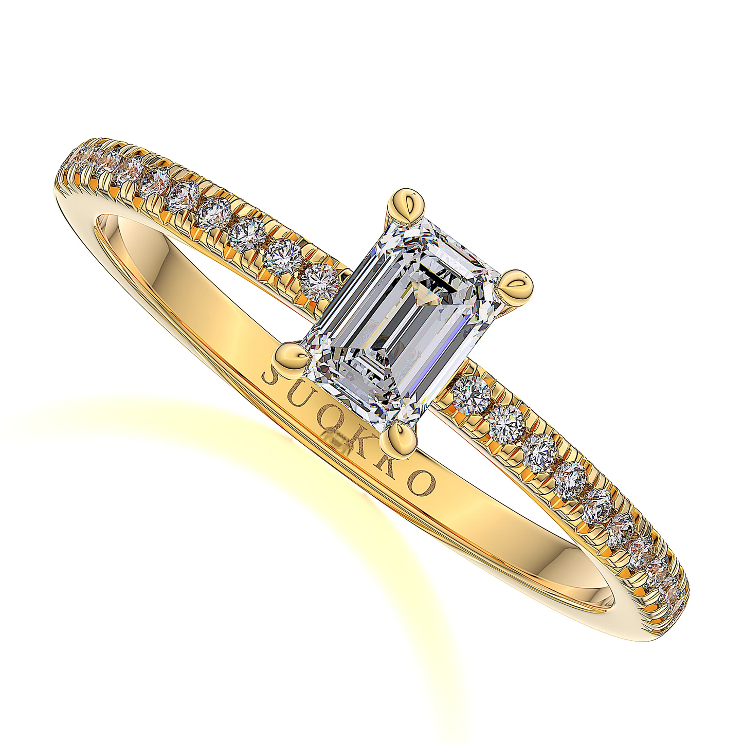 Suokko Timanttikorut -timanttisormus keltakultaa, jossa istutettuna 23 timanttia. Tuotekoodi SR006EM50