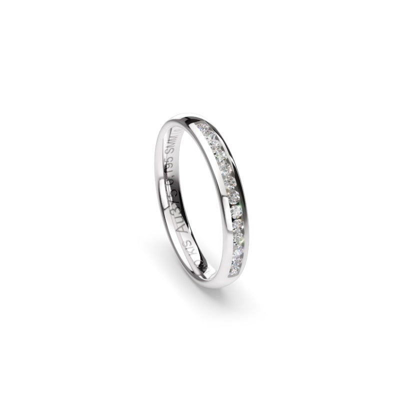 Laine – valkokultainen timanttisormus, edestä