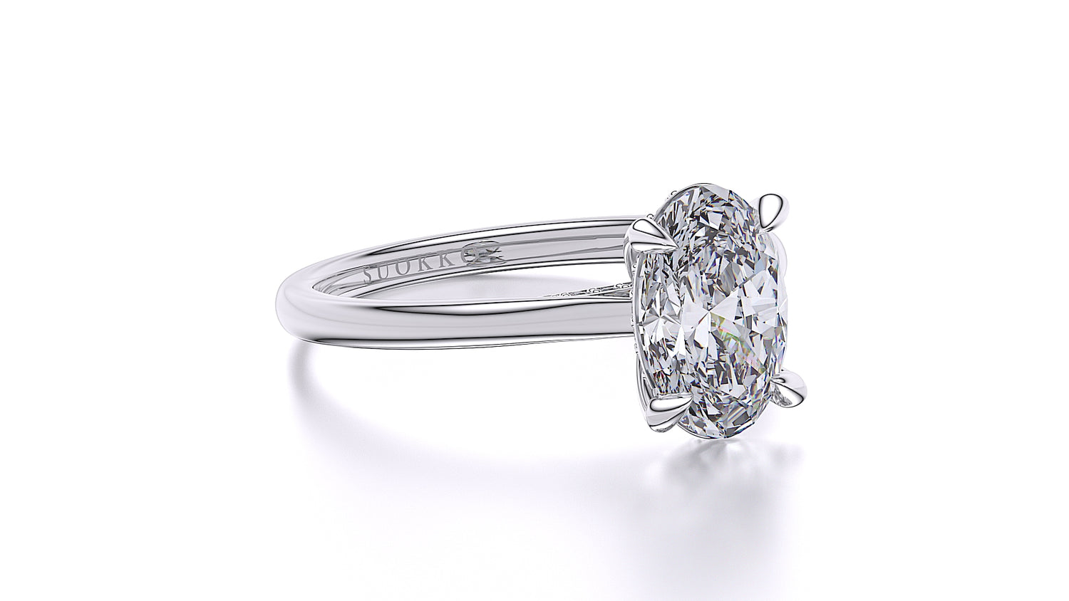 Suokko Timanttikorut -timanttisormus valkokultaa, jossa istutettuna 27 timanttia. Tuotekoodi SR020OV200