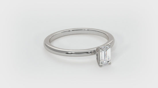 Suokko Timanttikorut -timanttisormus valkokultaa, jossa istutettuna yksi timantti. Tuotekoodi KR19040EC30